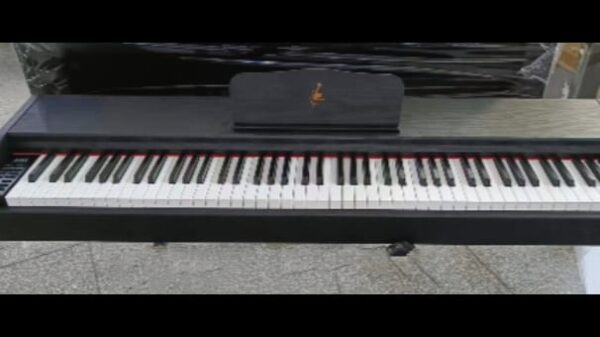 88 Key digital piano - Image 2